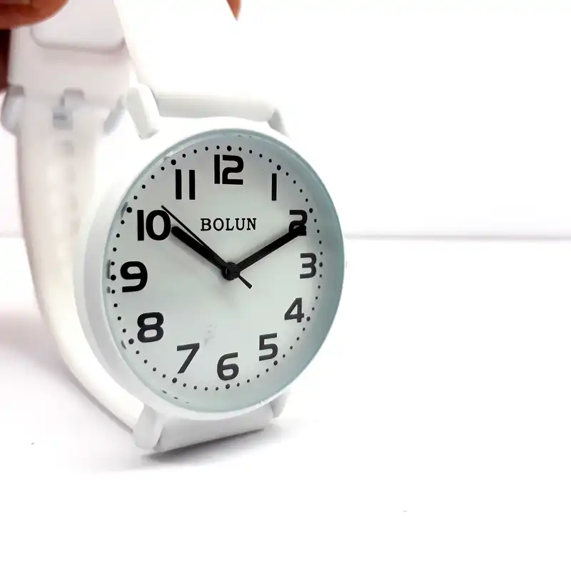 ساعت مچی عقربه ای بلون کد s33