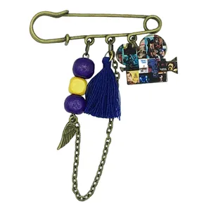 سنجاق سینه زنانه مدل هنر هفتم کد sn005   