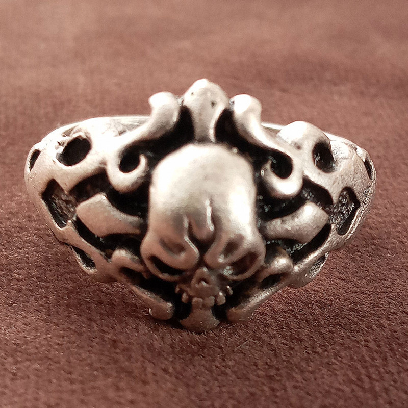 انگشتر مردانه مدل جمجمه کد VS-89