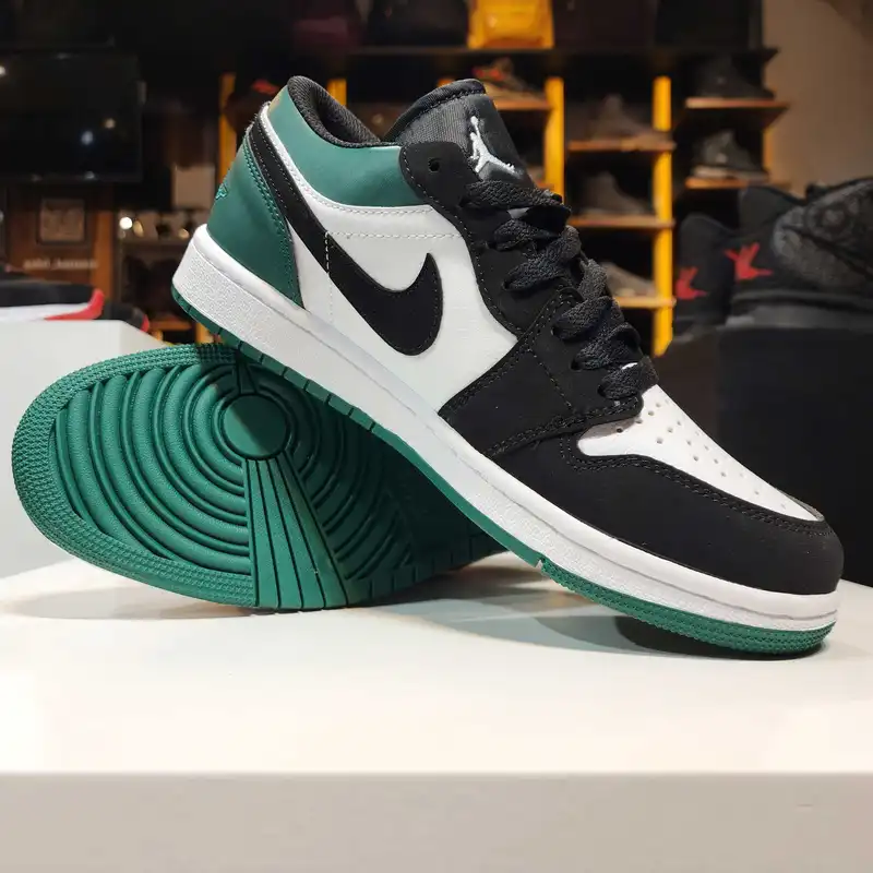 کفش پیاده روی مدل 1 LOW BKWHGR-120003015