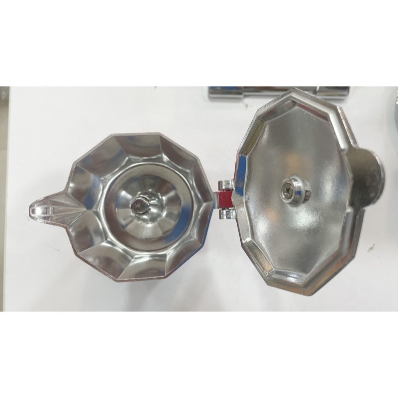 موکاپات مدل تریا کد SM3 موکاپات مدل تریا کد SM3