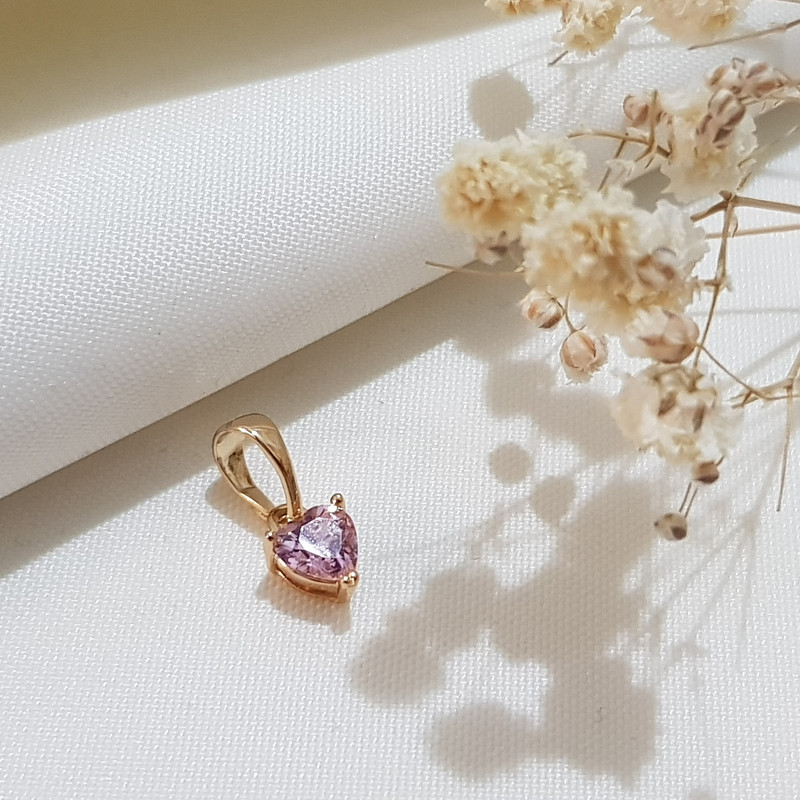 آویز گردنبند زنانه ژوپینگ مدل قلب نگین 3494 آویز گردنبند زنانه ژوپینگ مدل قلب نگین 3494