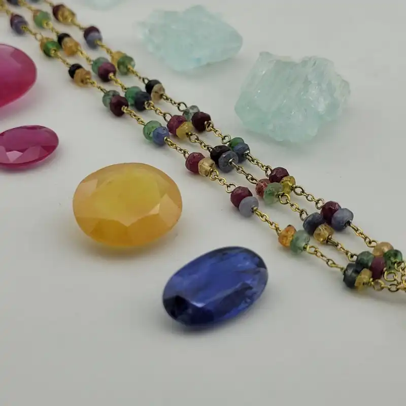 دستبند زنانه مدل جواهری یاقوت و زمرد کد 369