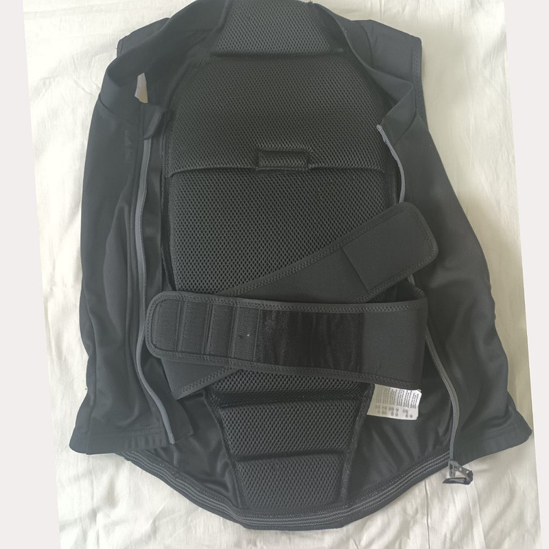 جلیقه ایمنی کریویت  مدل SM74