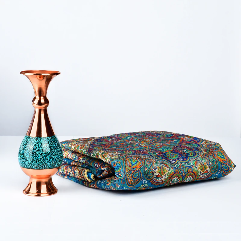 عکس شماره 3 : گلدان فیروزه کوبی کد 142 به همراه ترمه