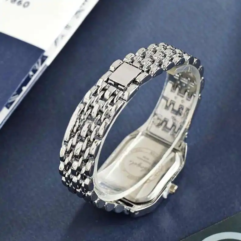 ساعت مچی عقربه ای زنانه مدل یونانی دورنگین mn