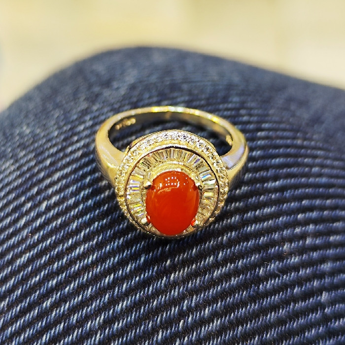 انگشتر نقره زنانه مدل عقیق یمانی کد 3300 انگشتر نقره زنانه مدل عقیق یمانی کد 3300