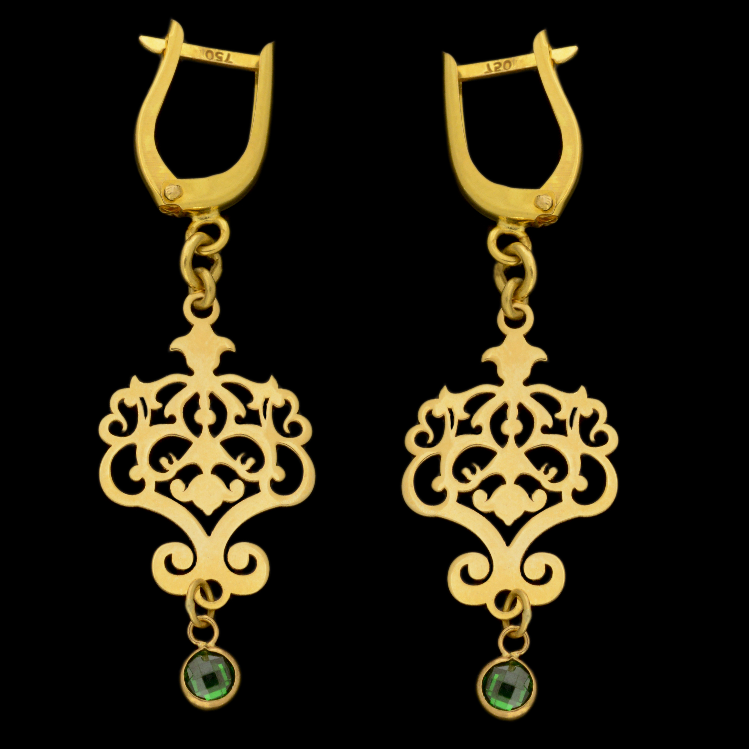 گوشواره طلا 18 عیار زنانه طلای مستجابی مدل اسلیمی کد 670166