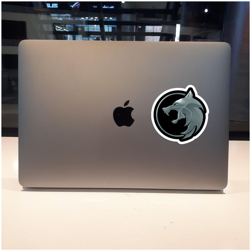 استیکر لپتاپ مدل گرگ کد 3681