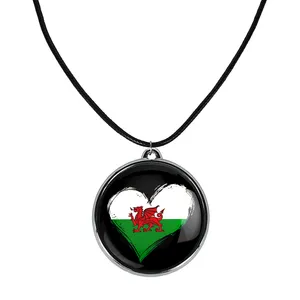 گردنبند خندالو مدل پرچم ولز کد 2059420588