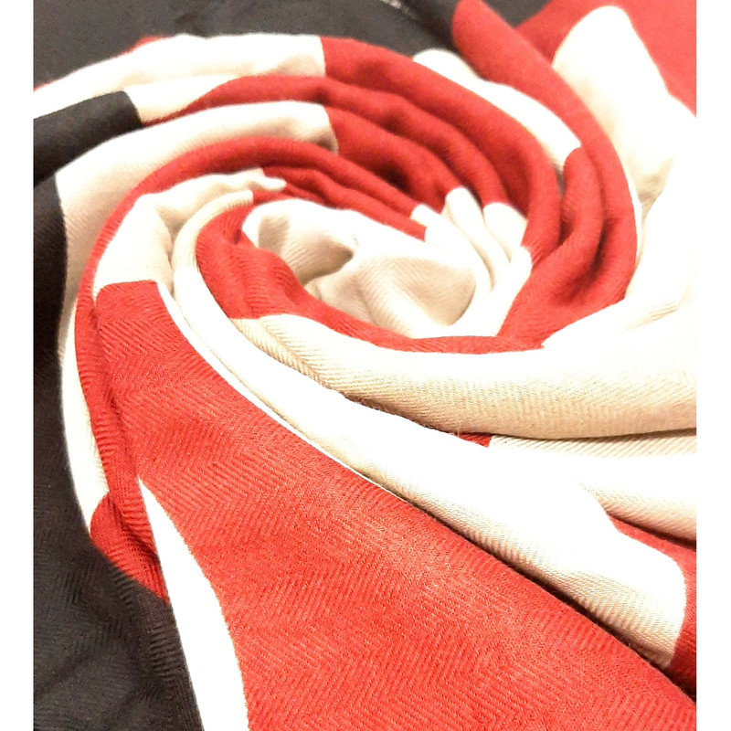 روسری زنانه مدل خال خال