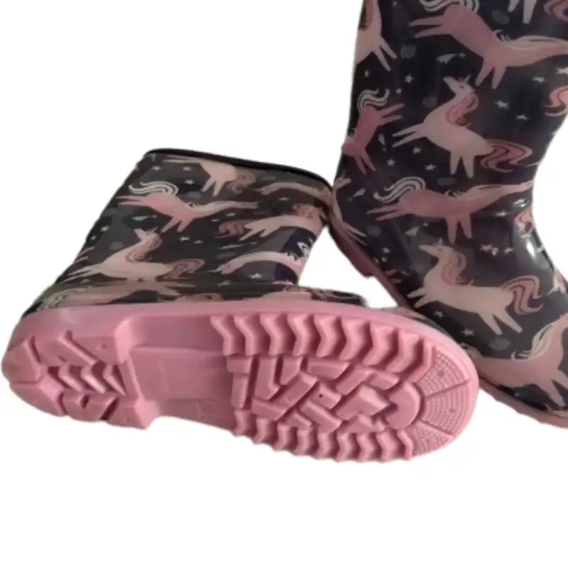 بوت دخترانه یانگ استایل مدل bR7521