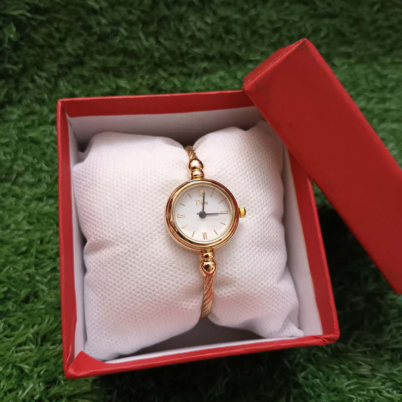 ساعت مچی عقربه ای زنانه مدل النگویی ظریف کد Gw