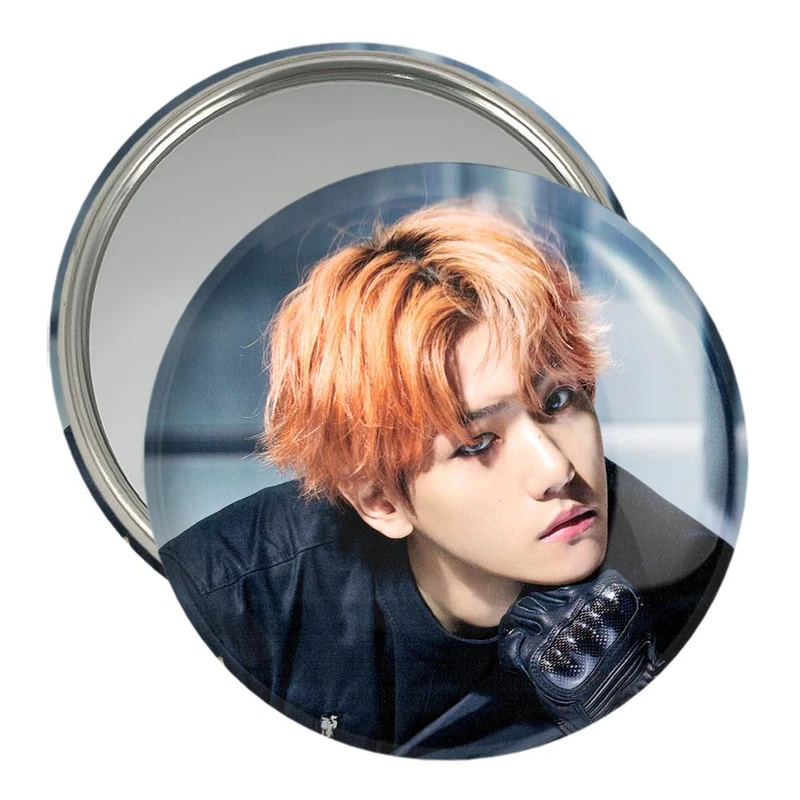 آینه جیبی خندالو مدل بکهیون گروه اکسو EXO  کد 13623