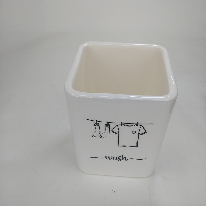 ظرف پودر رختشویی مدل آویز لباس