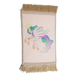 فرش ماشینی دیوارکوب مدل یونیکورن کد 40