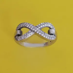 انگشتر نقره زنانه مدل Gh33