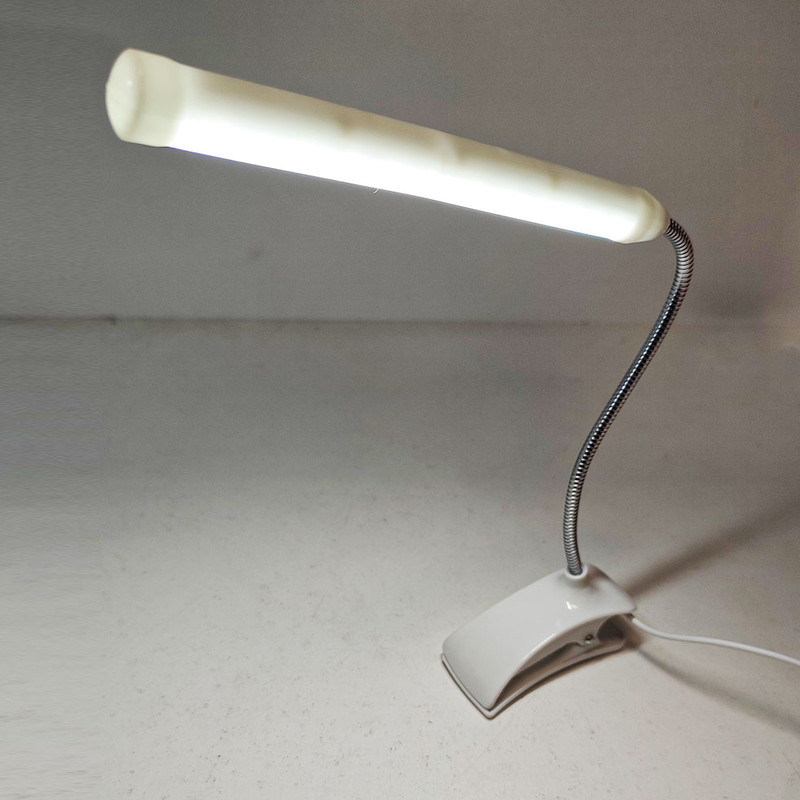 چراغ مطالعه گیره ای مدل MY-013-USB