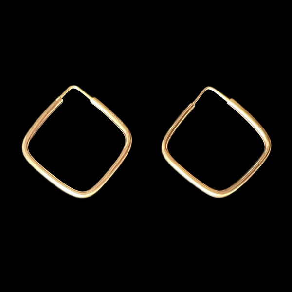گوشواره طلا 18 عیار زنانه دوست خوب مدل مربع dk524 