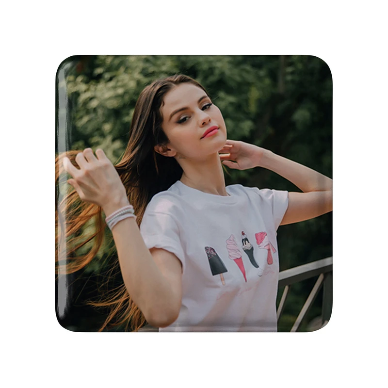 مگنت خندالو طرح سلنا گومز Selena Gomez  مدل مربعی کد 19210