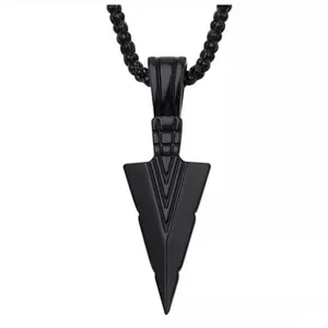 گردنبند مردانه مدل نیزه زتوس 