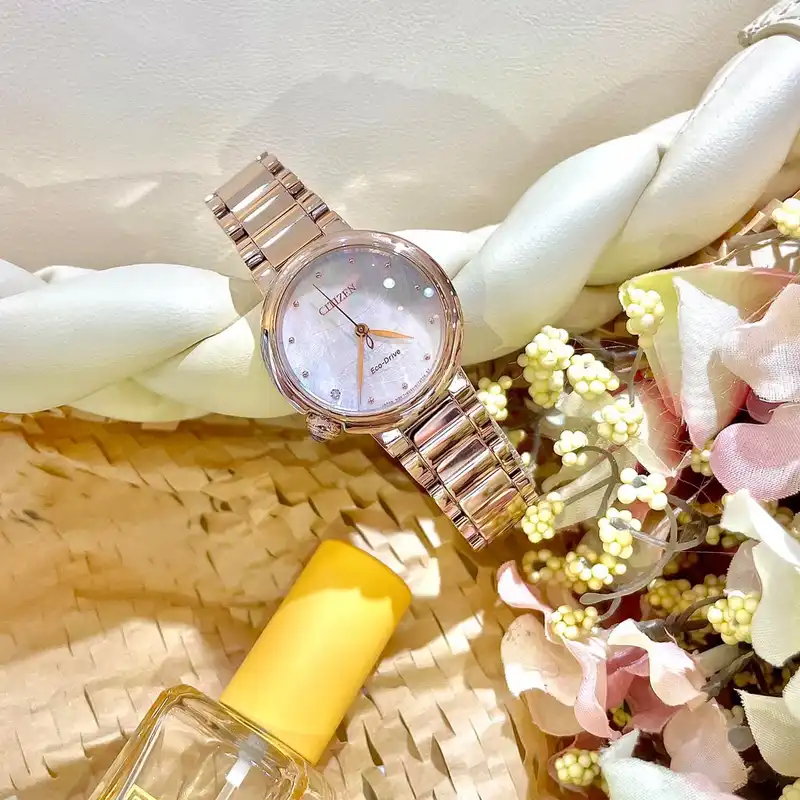 ساعت مچی عقربه ای زنانه سیتی زن مدل EM0912-84Y