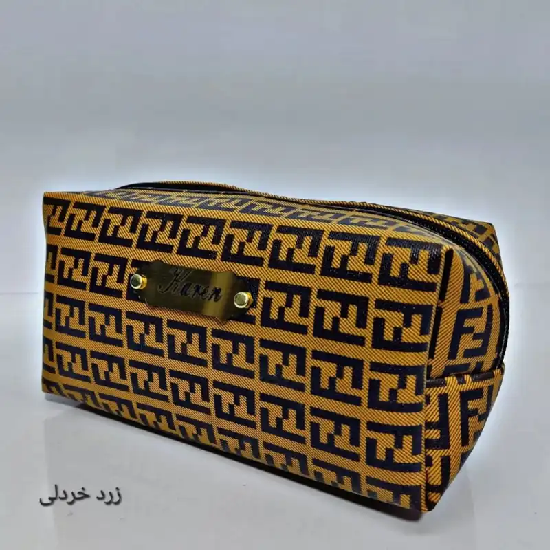کیف لوازم آرایش زنانه مدل چرم مکعبی