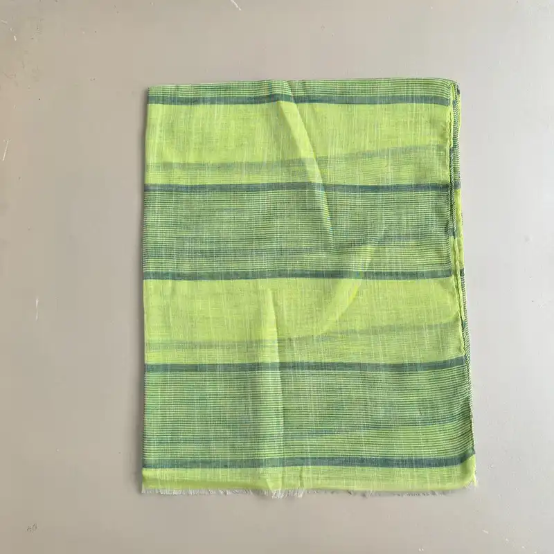 شال زنانه مدل نخی راه راه تابستانی لطیف کد 4