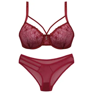 ست شورت و سوتین زنانه پانیذ مدل 9020-Z