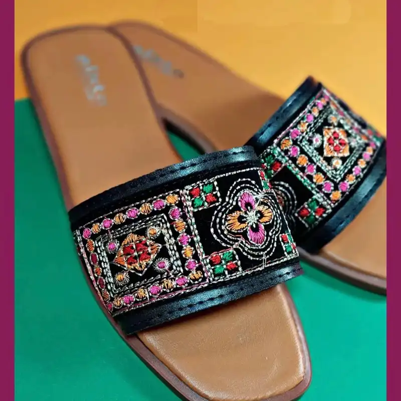 صندل زنانه نیکتا مدل پروانه