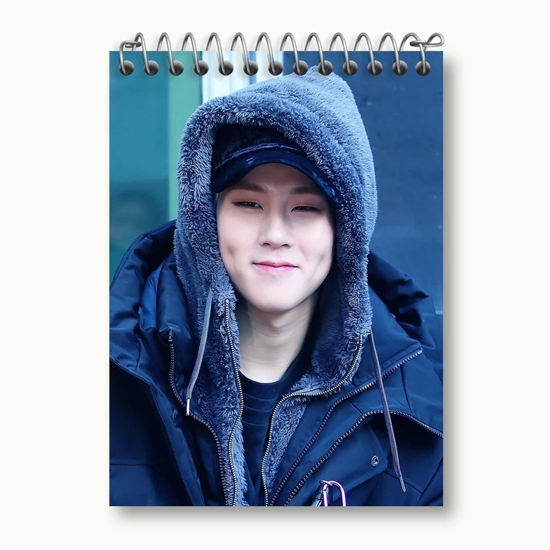 دفتر یادداشت 50 برگ خندالو مدل جوهان گروه مانستا اکس MONSTA X کد 21133