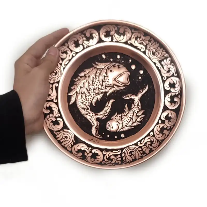 بشقاب قلمزنی طرح دوماهی