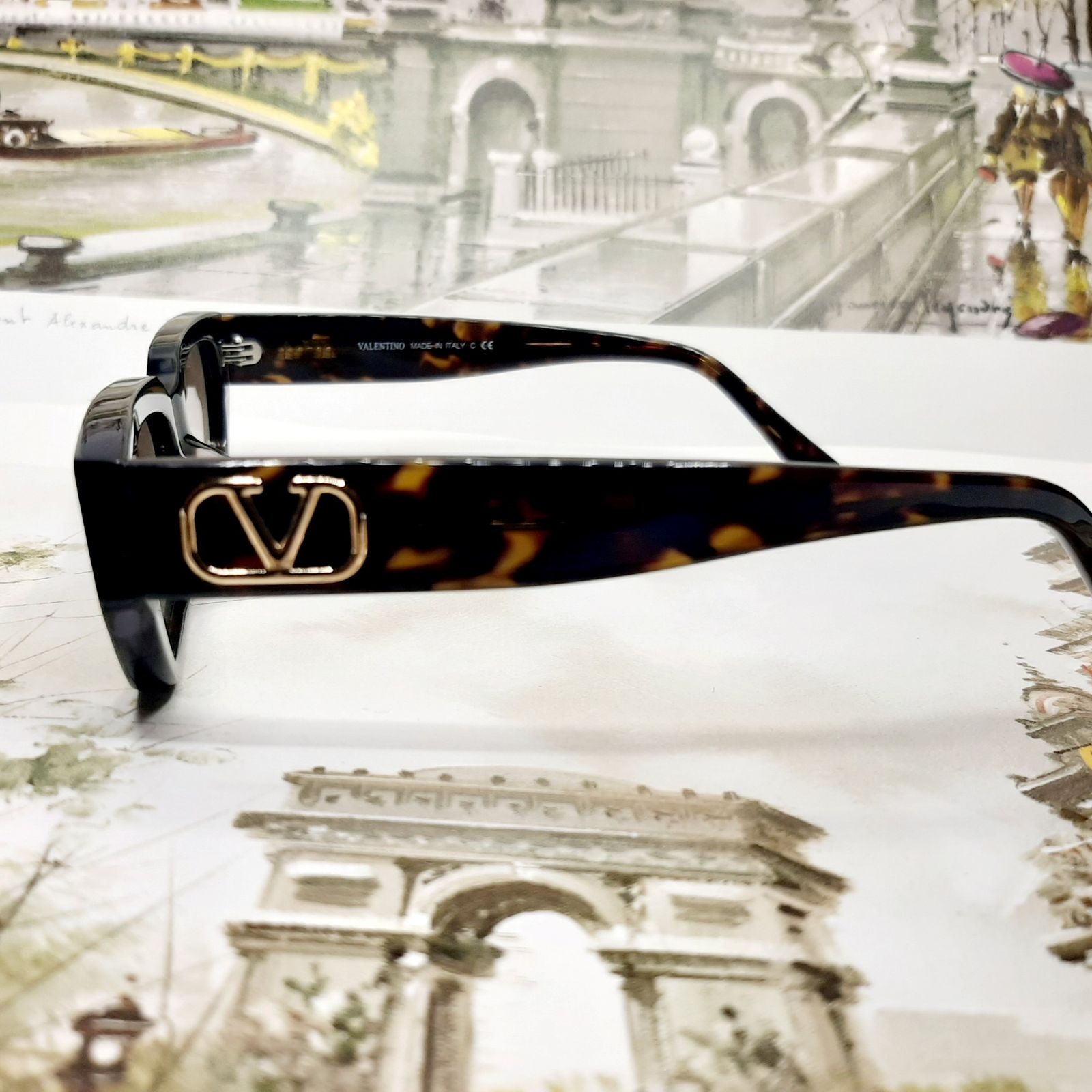 عینک آفتابی والنتینو مدل VA40805002 13 -  - 5