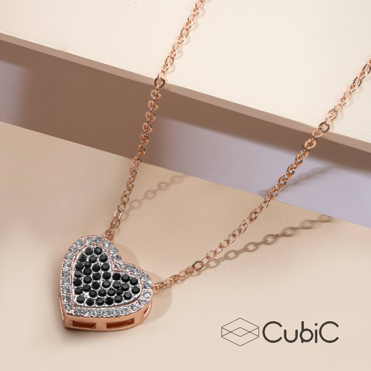 گردنبند زنانه کوبیک مدل QN-561152