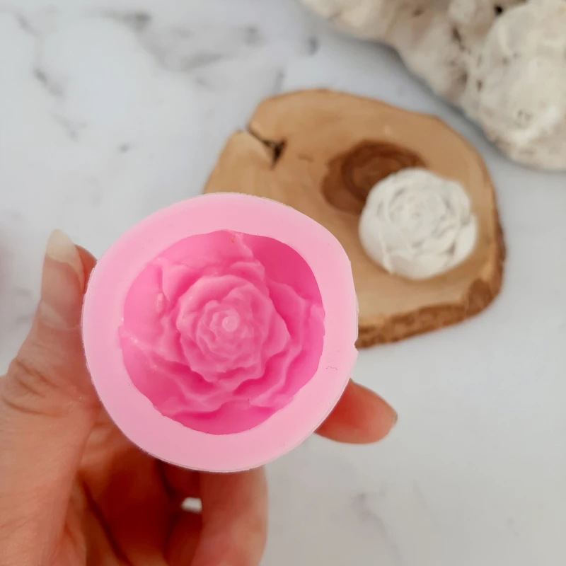 عکس شماره 6 : قالب شمع مدل گل پیونی وارمری