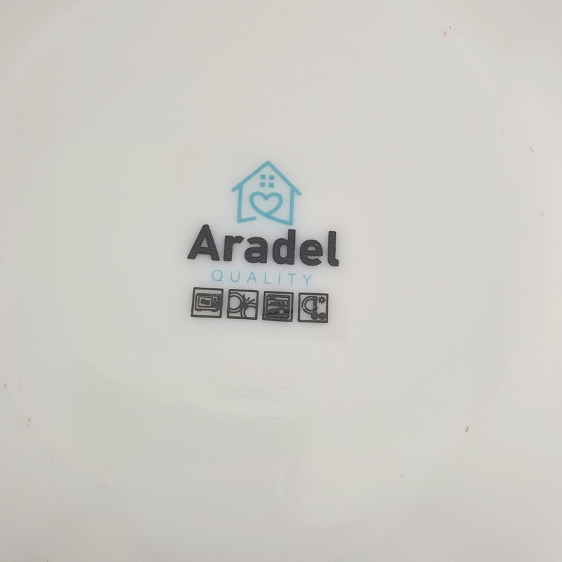 بشقاب غذاخوری َآرادل مدل مربع لب طلا