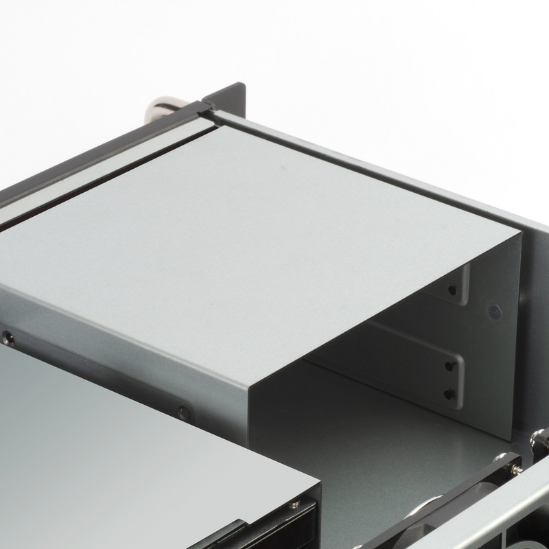 کیس رکمونت سیلوراستون مدل SST-RM23-502 3