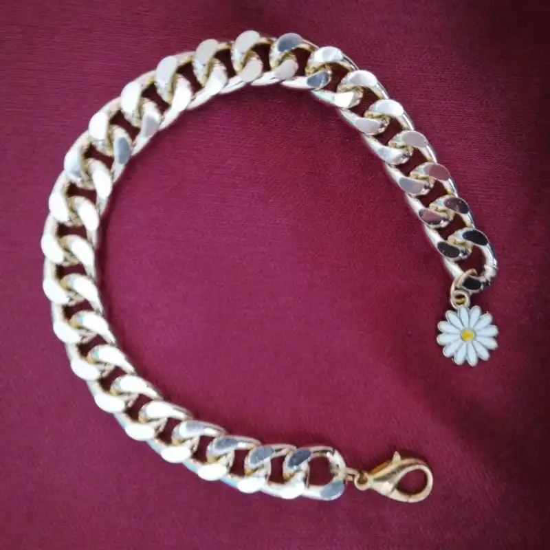 دستبند زنانه مدل زنجیر بابونه