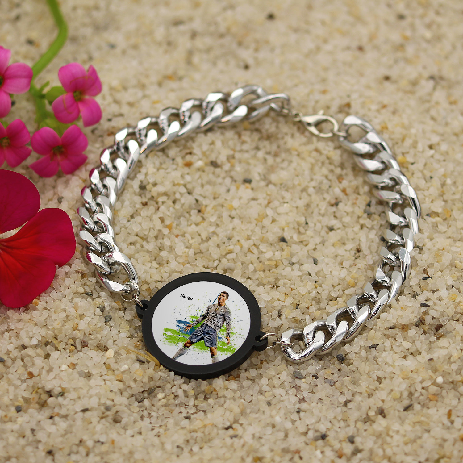 دستبند ناکسیگو مدل کریستیانو رونالدو کد BZ7666 دستبند ناکسیگو مدل کریستیانو رونالدو کد BZ7666