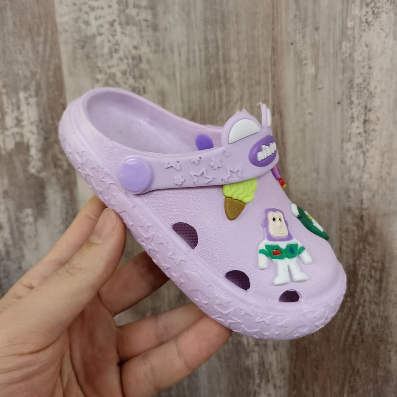 عکس شماره 6 : دمپایی بچگانه نیکتا مدل کراکس استیکر کد 1524-pe