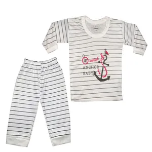 ست تی شرت و شلوار نوزادی مدل Ar2022