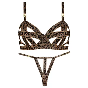 ست شورت و سوتین زنانه ویکتوریا سکرت مدل پلنگی فنردار کد 4232