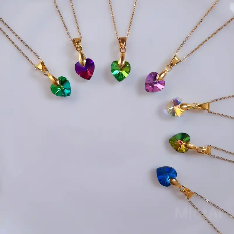 گردنبند زنانه سواروسکی مدل قلب کد 001