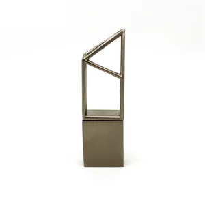 فلش مموری   Usb 2.0 اولتیتا مدل سازه مثلثی  ظرفیت 64 گیگابایت