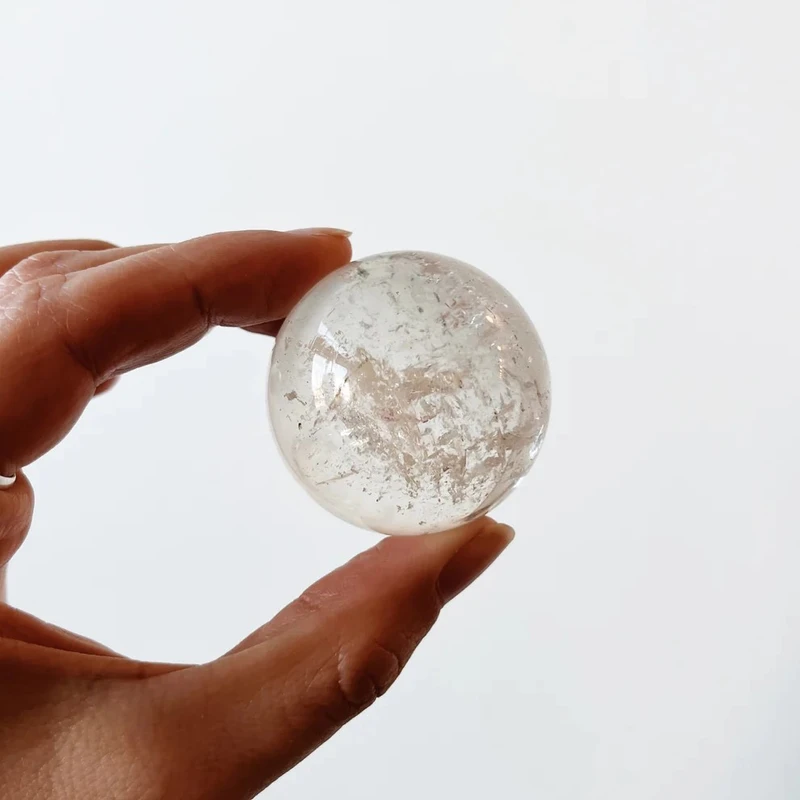 عکس شماره 2 : سنگ راف مانا جم مدل گوی کوارتز شفاف