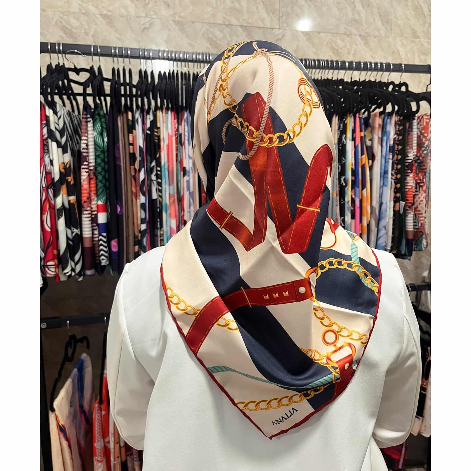 روسری زنانه مدل ابریشم زنجیری جدید قواره 90 کد 2956 - - 22