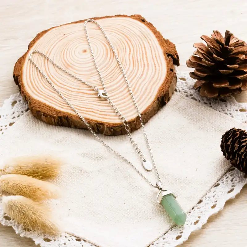 گردنبند مدل منشور سنگ آونتورین