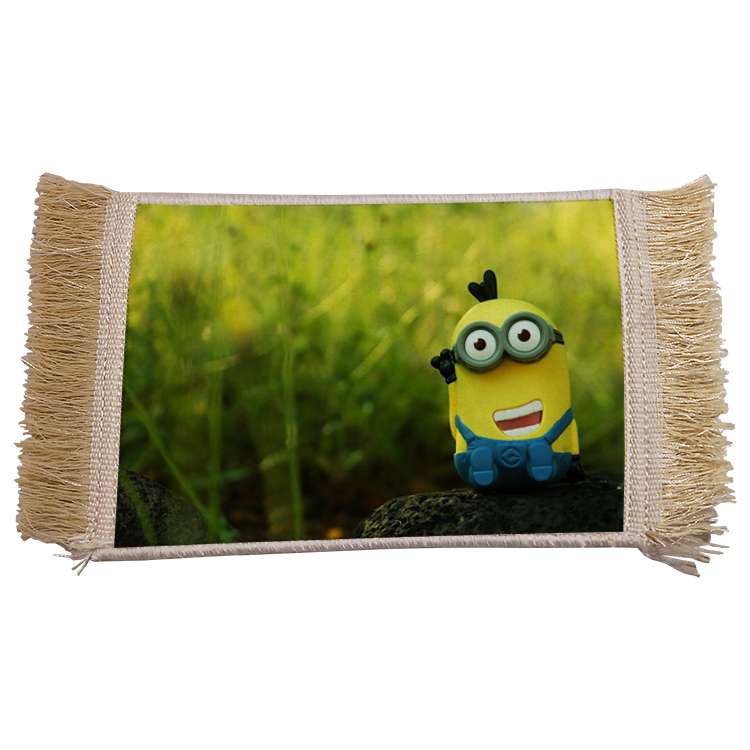 فرش ماشینی دیوارکوب مدل مینیون کد 23