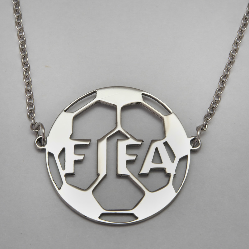 گردنبند مدل توپ فوتبال طرح فیفا