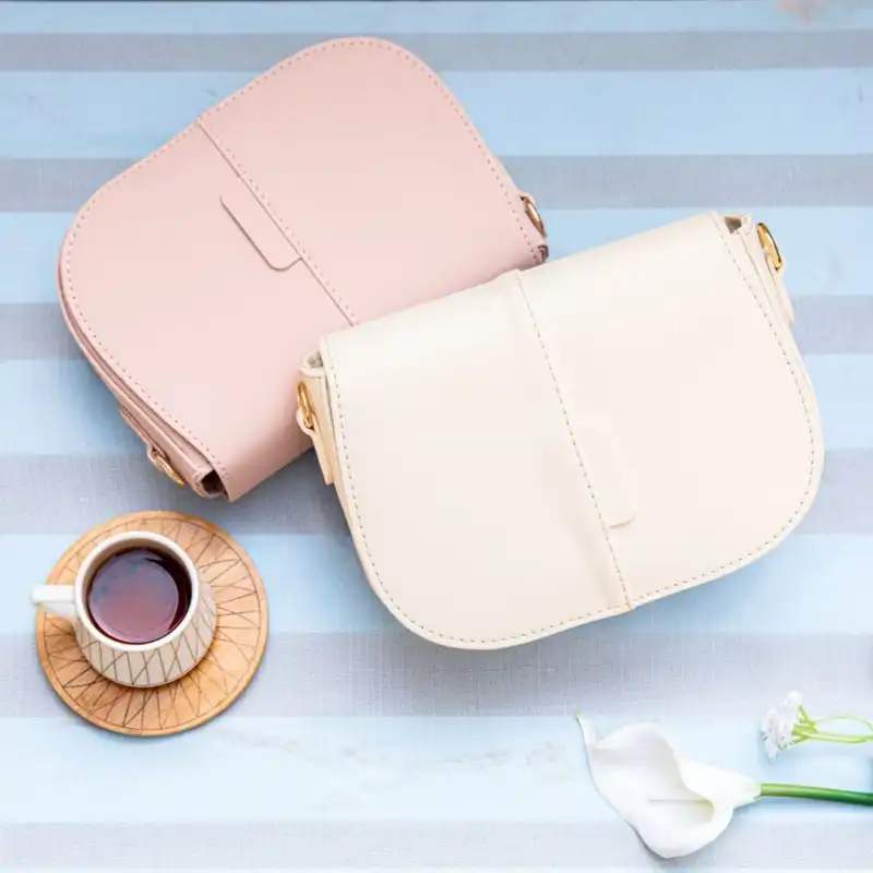 کیف رودوشی زنانه مدل هیلی